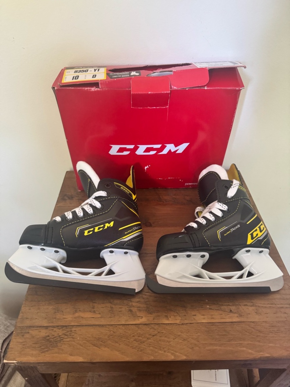 CCM Kids Black and Yellow Hockey Skates size 10